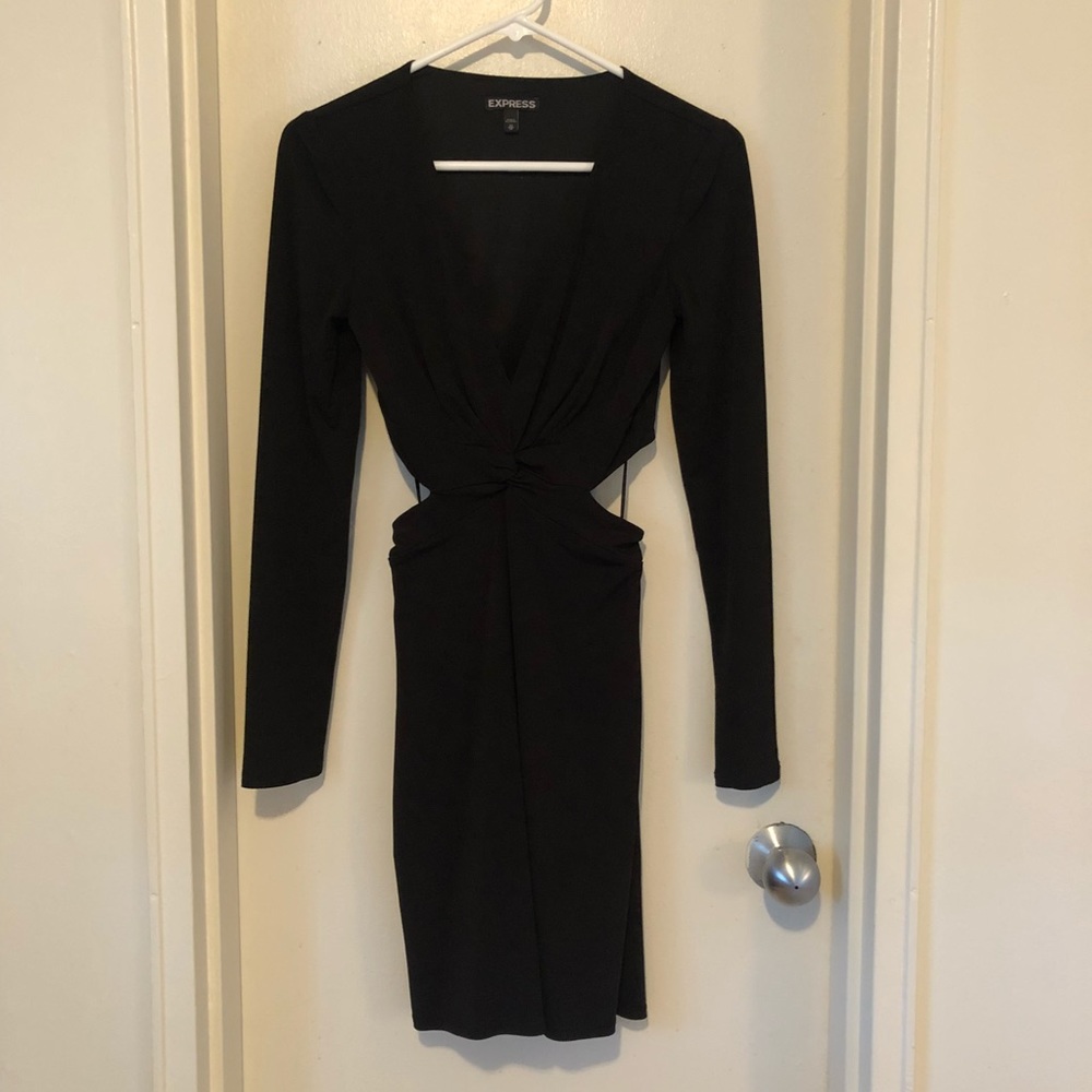 🌟FINAL SALE🌟 Long sleeve LBD!